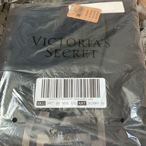 Victoria secret shirt xxl-